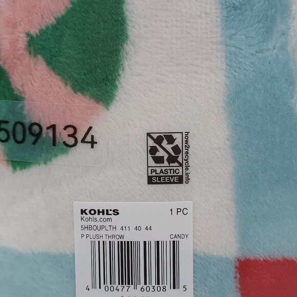 The Big One Oversized Plush Throw Blanket 5'x6' Candy Pattern Faux Fur Holiday - Picture 5 of 8